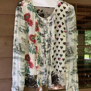 Women blouse (button-up) 100% silk - brand Liefnotes bought at Anthropologie.